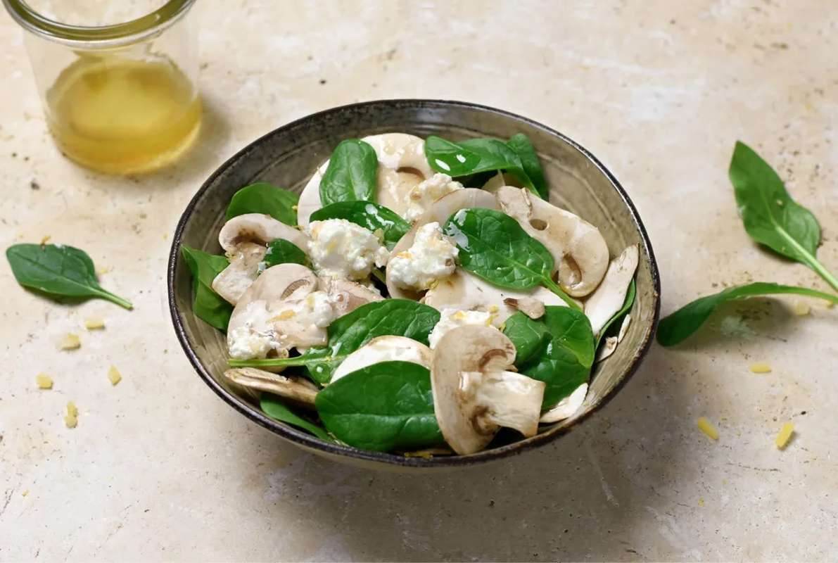 Salade de champignons aux citrons confits & feta, Frichti (116 g), [Contenant réutilisable]