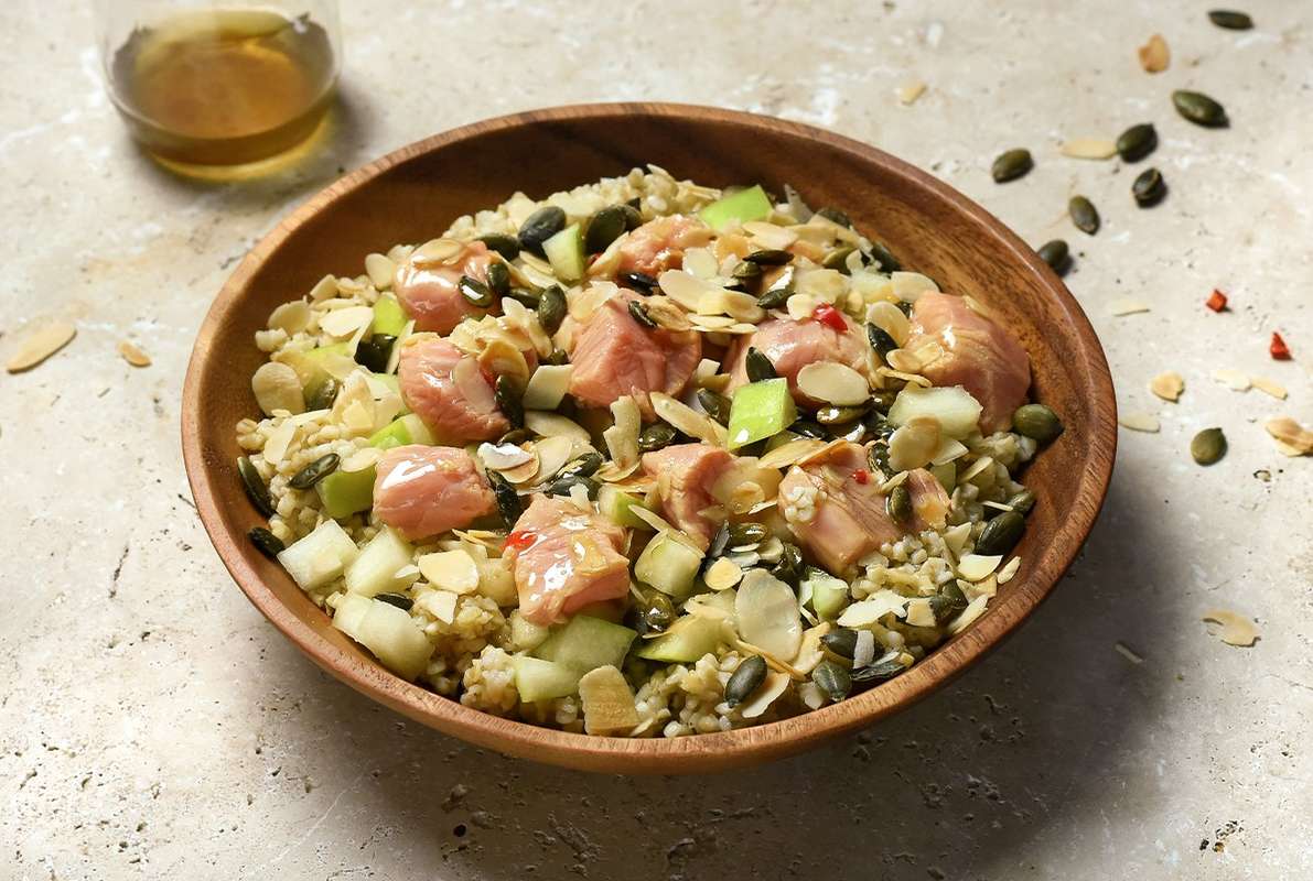 Salade de saumon mariné, pomme & graines, Frichti (290 g), [Contenant réutilisable]
